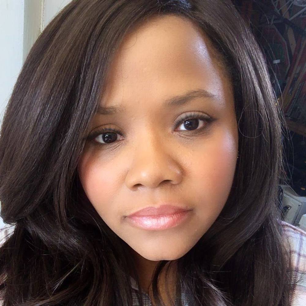 Meet your Posher, Sheliah